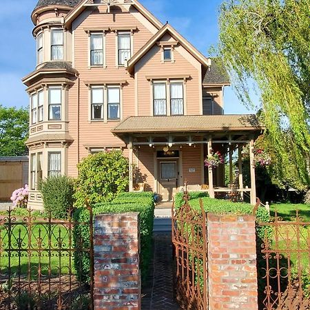 The Adams Pragge House - Victorian Bed & Breakfast Port Townsend Exterior photo