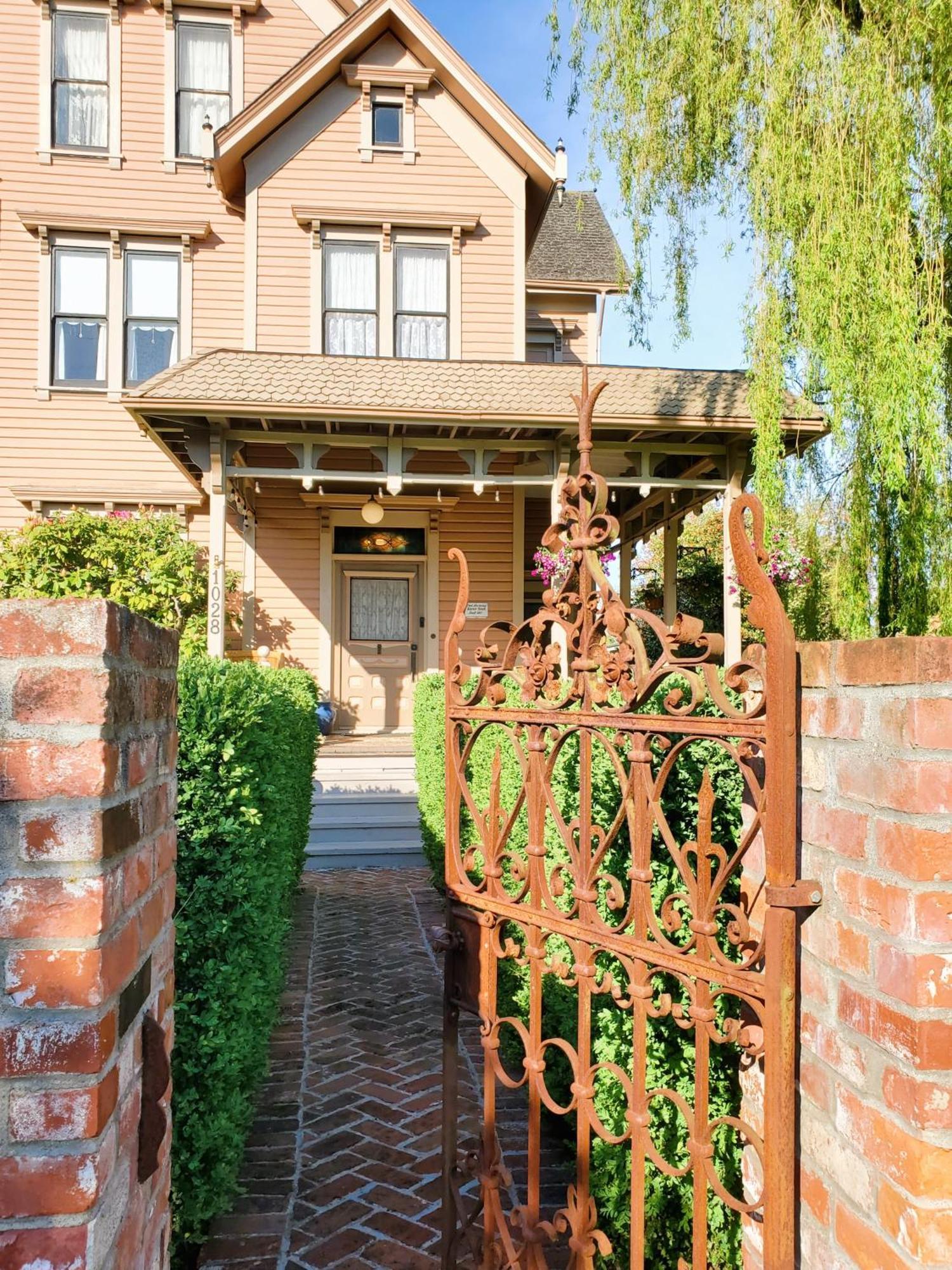 The Adams Pragge House - Victorian Bed & Breakfast Port Townsend Exterior photo